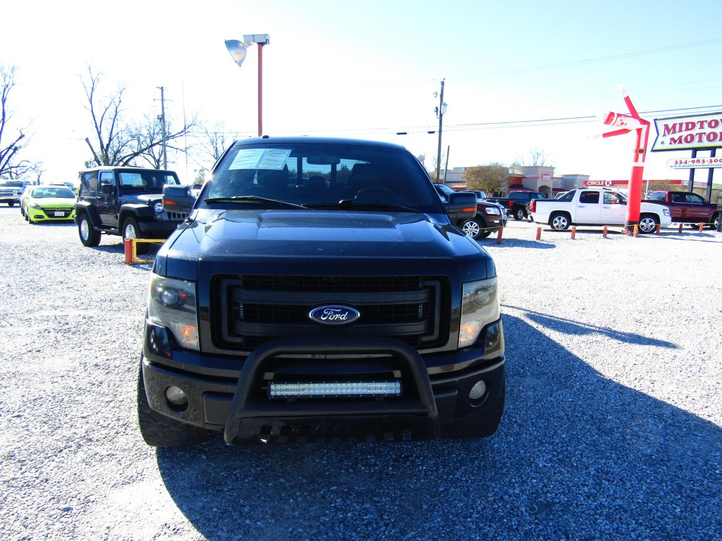 2013 Black /Black Ford F-150 XLT SuperCrew 6.5-ft. Bed 4WD (1FTFW1EF9DK) with an 5.0L V8 engine, Automatic transmission, located at 15016 S Hwy 231, Midland City, AL, 36350, (334) 983-3001, 31.306210, -85.495277 - Photo#1